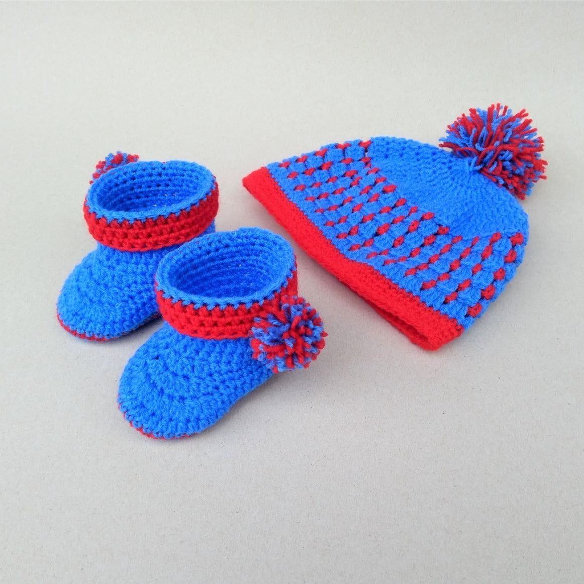 Crochet baby set for babies who are 6 to 12 months old, red and blue hat and booties