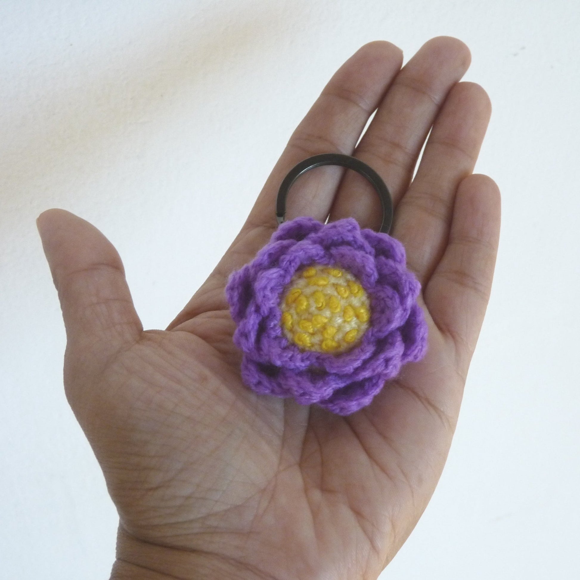 purple amigurumi flower keychain