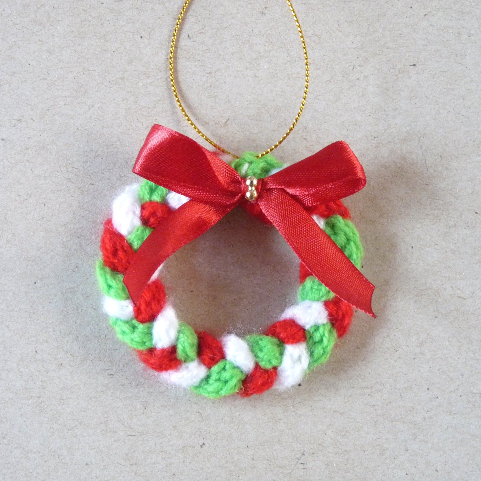 red white and green crochet wreath Christmas tree ornament