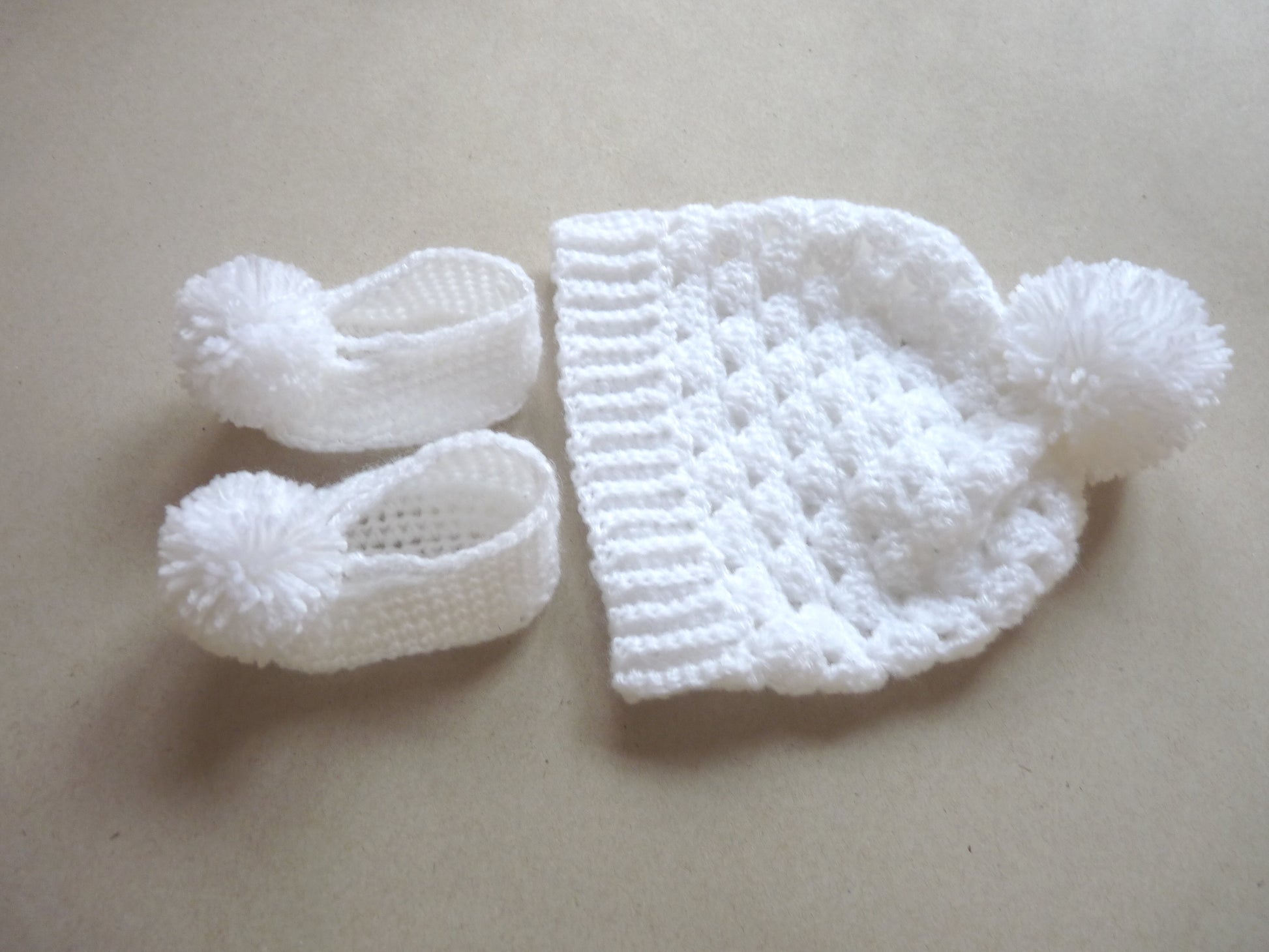 white crochet baby hat and booties set