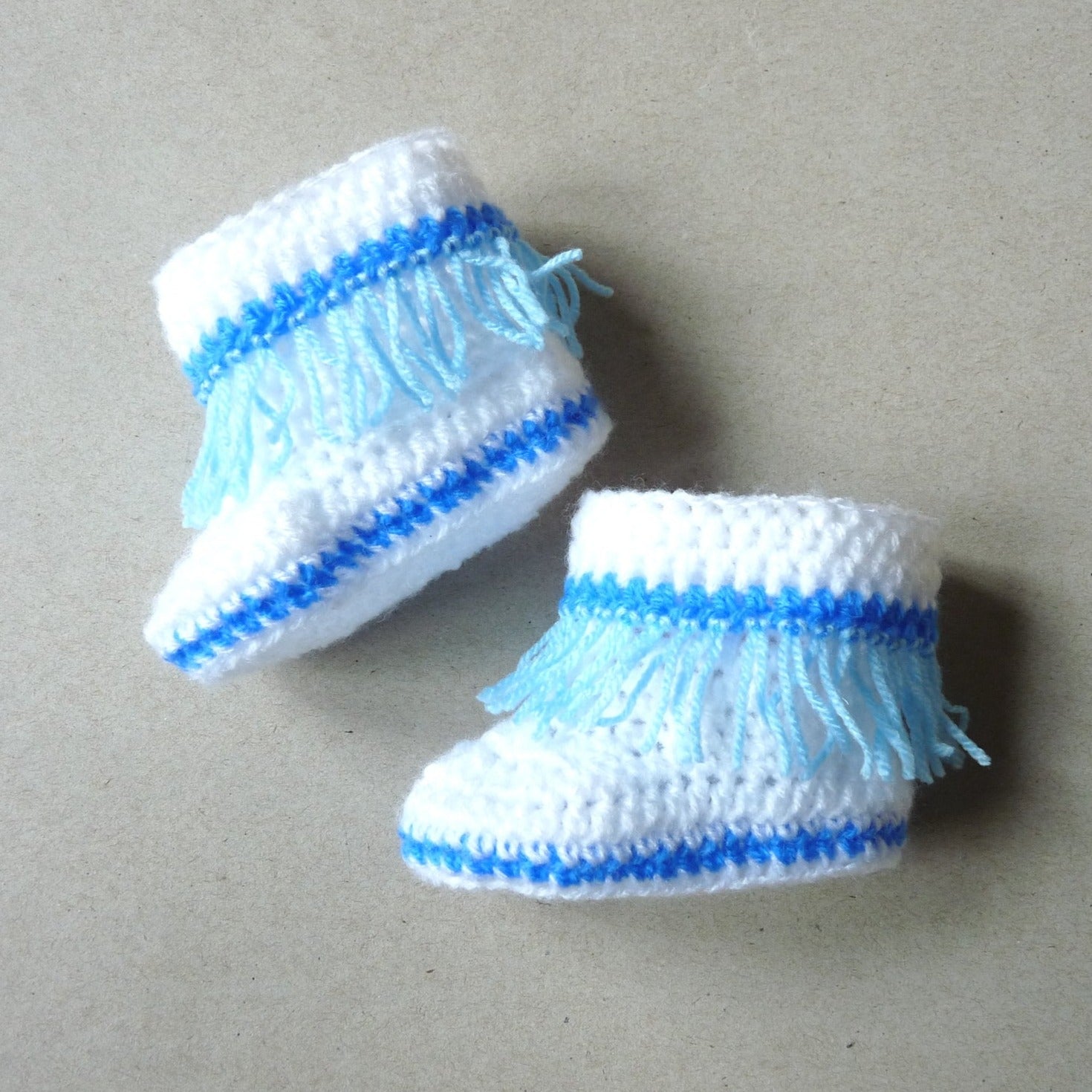 white and blue crochet baby moccasins for boys, crochet baby shoes/ booties with fringe